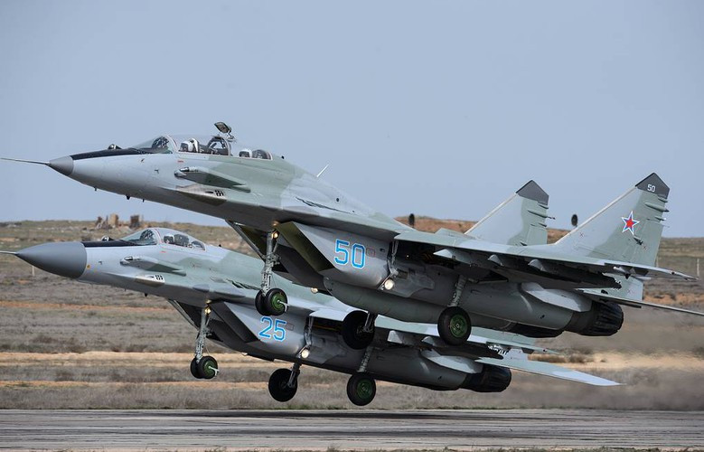 Ban đầu có báo cáo rằng tổng cộng 6 chiếc MiG-29, 2 chiếc Su-24 và 2 chiếc Su-35 được triển khai tới Libya, tuy nhiên trên thực tế số lượng máy bay chiến đấu tại đây lớn hơn nhiều.