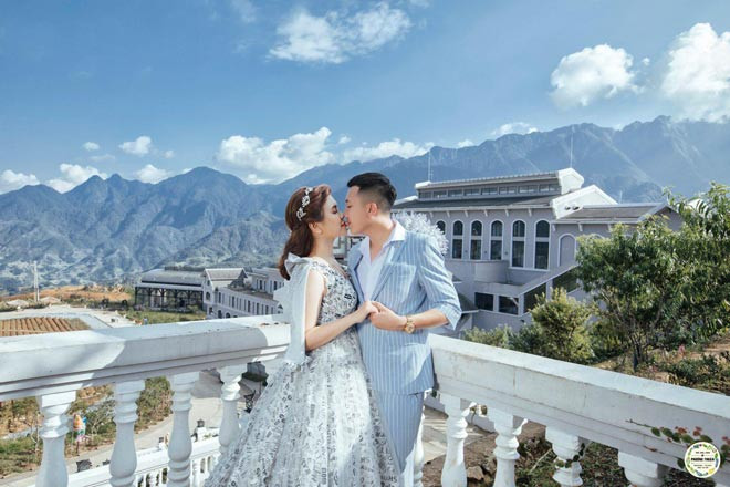 Cô nàng Hà Diệu Ly (sinh năm 1995) thời điểm đó mới là nữ sinh lớp 12, đã quay một clip ngọt ngào gửi đến “chồng yêu” (một anh chàng quen và yêu qua mạng vỏn vẹn 1 tháng) với lời lẽ “ngôn tình sến sẩm”.