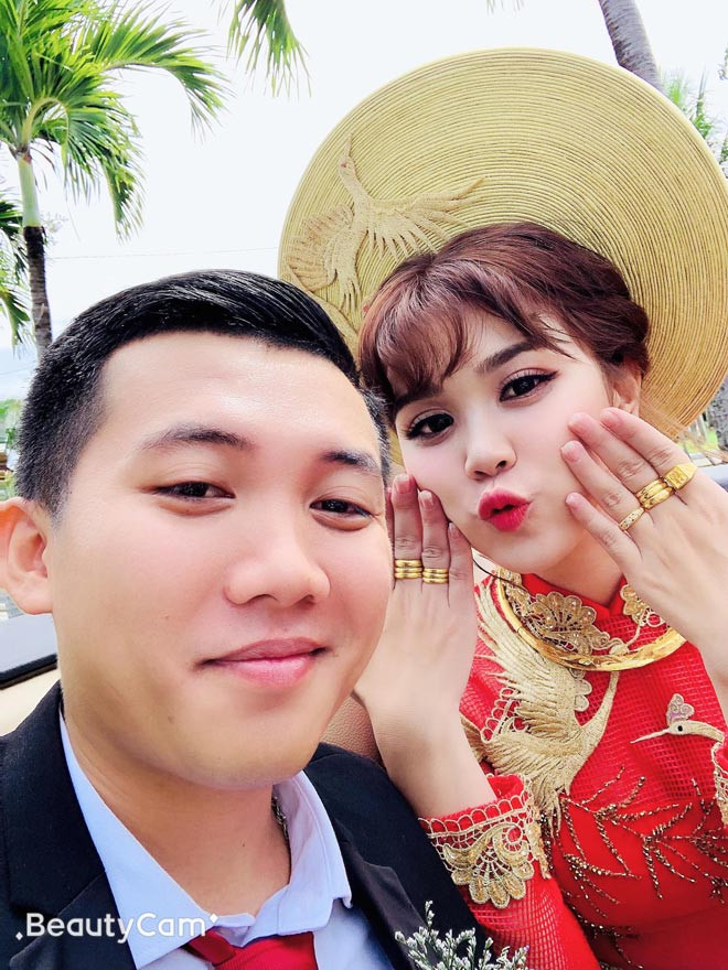 Thậm chí những lời của cô nàng hiện tại trở thành meme dành cho các cặp đôi đang yêu nhau: "Chồng yêu ơi, hôm nay là 13/3 rồi này, là ngày Valentine trắng ý. Cũng tròn 1 tháng chúng mình yêu nhau. 30 ngày yêu. Chồng biết không, 30 ngày không phải là thời gian dài nhưng vợ hạnh phúc biết nhường nào chồng ạ."