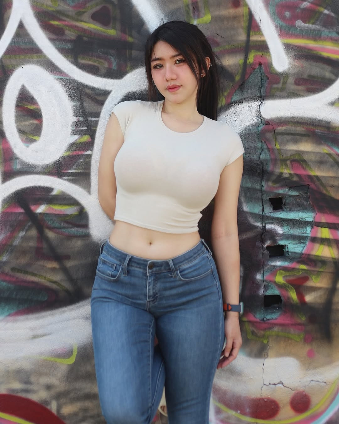 Thế nhưng thay vì thay đổi phong cách, cô nàng gần như không bận tâm mấy đến nhưng lời bình luận.