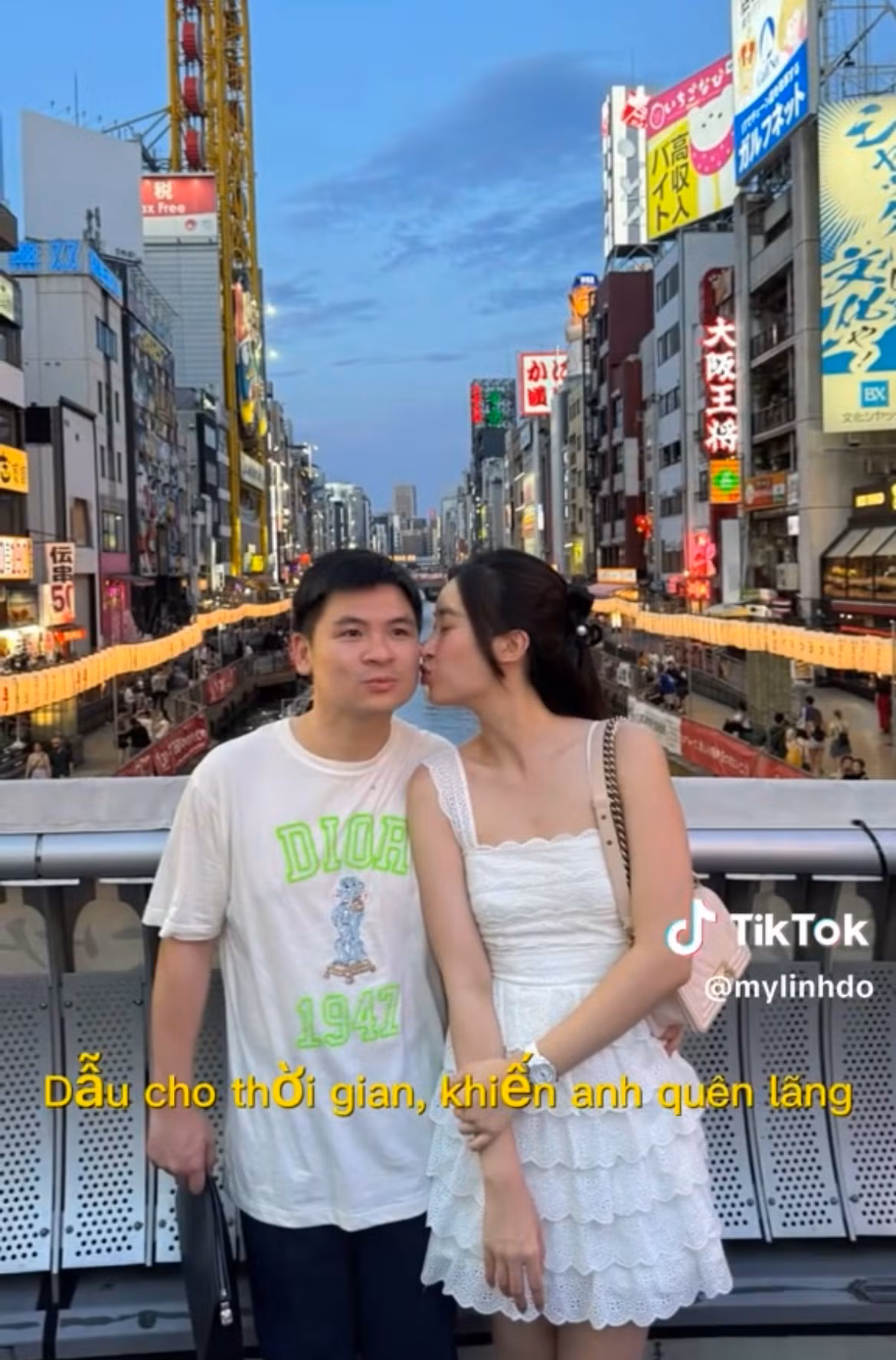 Ở phần bình luận, rất nhiều người đã vào gửi lời chúc phúc đến vợ chồng nàng hậu.