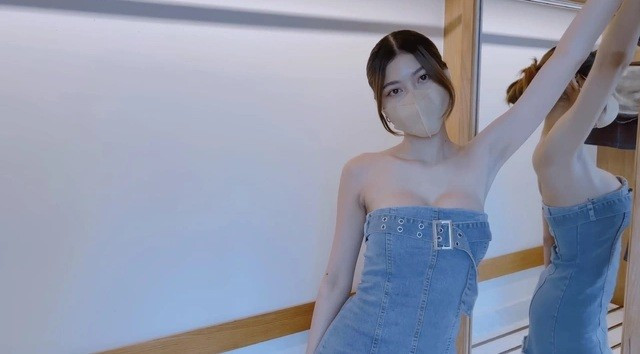 Điều này nhanh chóng thu hút sự quan tâm của khán giả nhưng cũng kéo theo không ít tranh cãi.