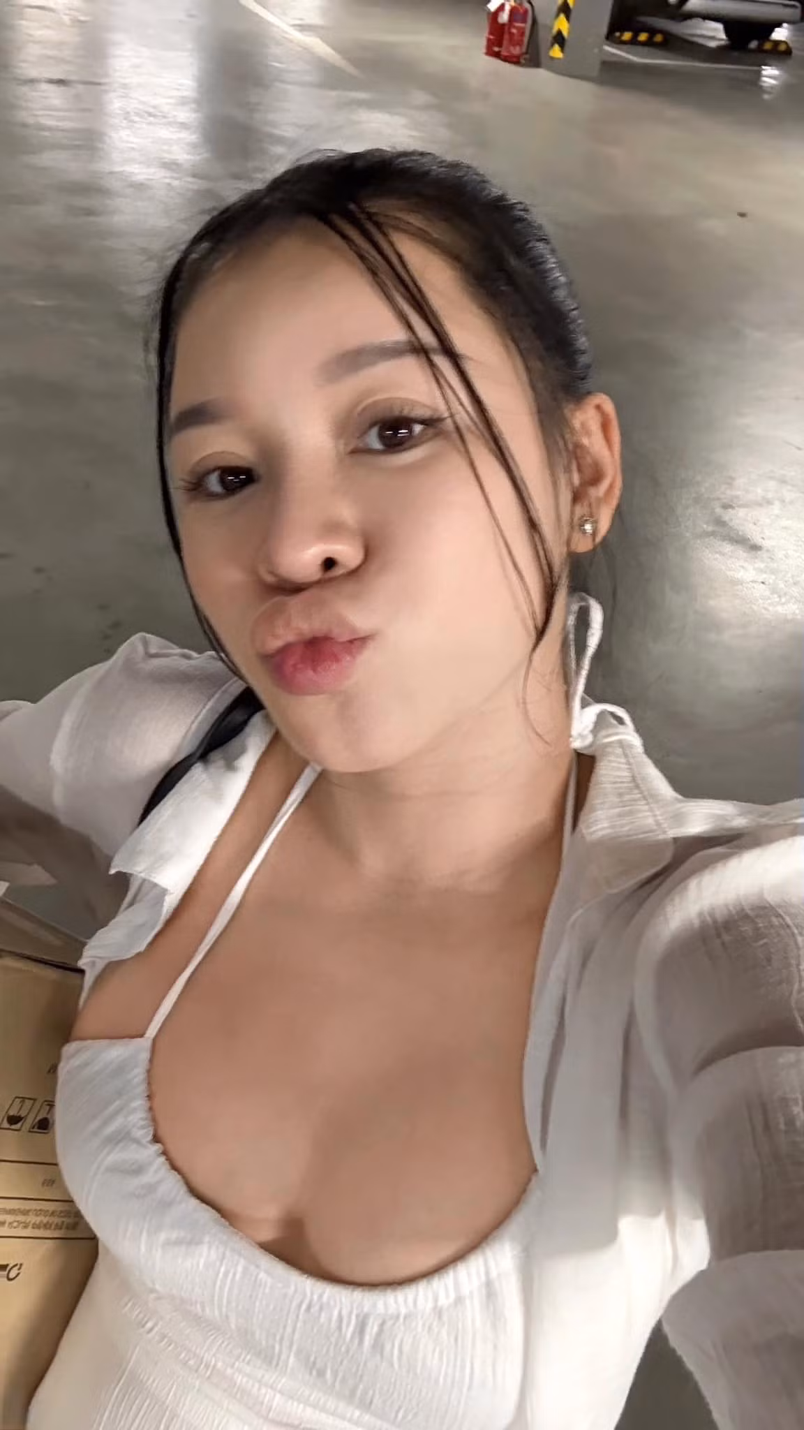 Dàn cầu thủ Đỗ Duy Mạnh, Khuất Văn Khang, Hồ Tấn Tài… cũng gửi lời chúc mừng tới vợ chồng Văn Lâm.