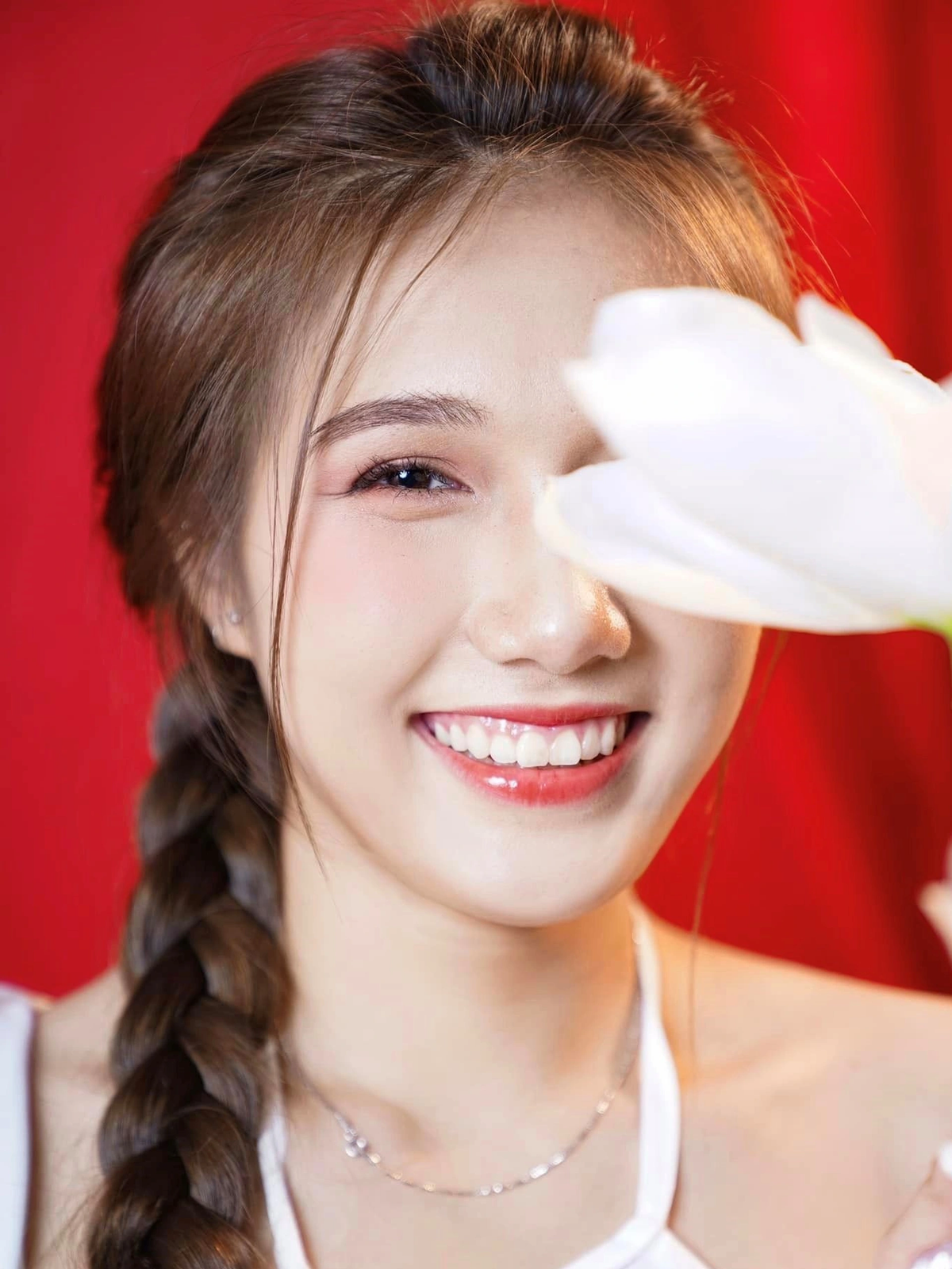 Lan Vy ưa chuộng phong cách thời trang trẻ trung, hiện đại.