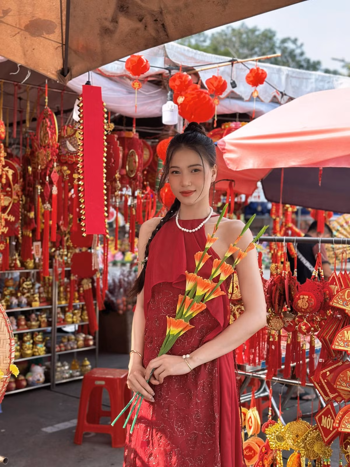 Ngoài thời gian dành cho bóng chuyền, Phương thích nghe nhạc, xem phim, du lịch, dạo phố...