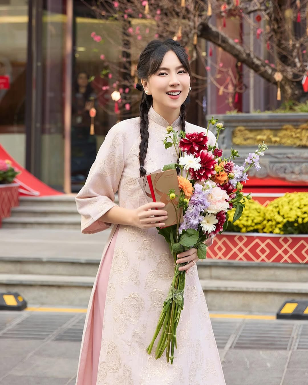 Sau biến cố hôn nhân, Mai Ngọc đã tìm được hạnh phúc mới.