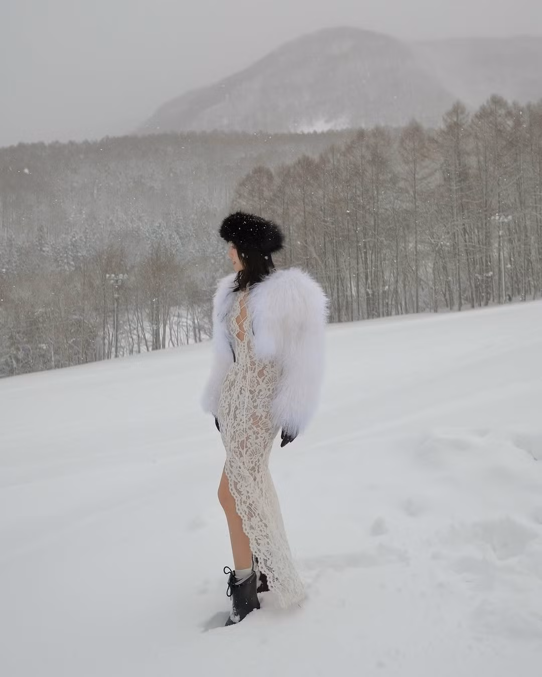 Khánh Linh là nguồn cảm hứng cho nhiều bạn trẻ yêu thích thời trang.