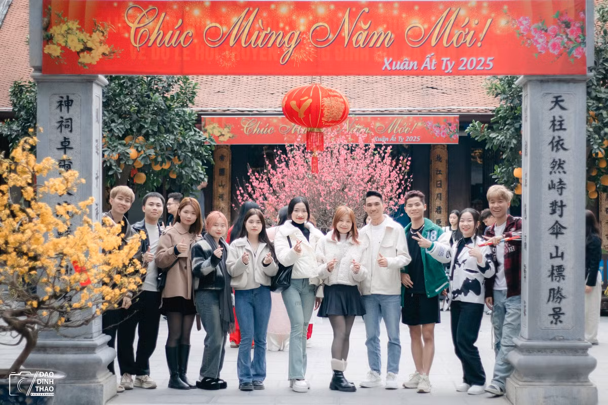 Trong đó, có khoảng hơn 70% lượng khách là các bạn trẻ.