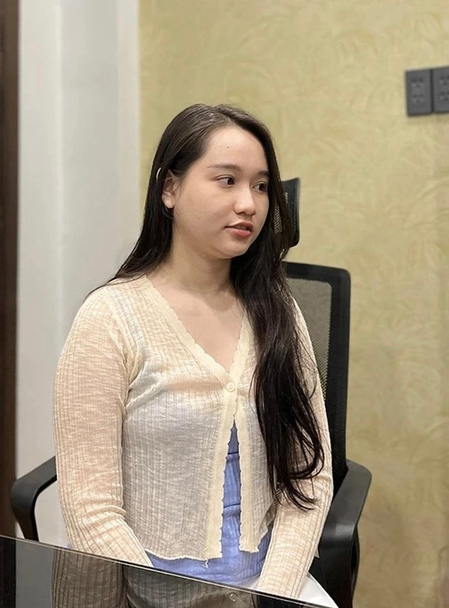 Trúc Anh chia sẻ: "Mặc dù không trả lời được hết nhưng Trúc Anh đã đọc hết những lời động viên của mọi người rồi. Tình yêu và sự quan tâm của mọi người là động lực giúp tôi vượt qua giai đoạn khó khăn này đó. Xin cảm ơn rất nhiều. Yêu mọi người nhiều lắm".