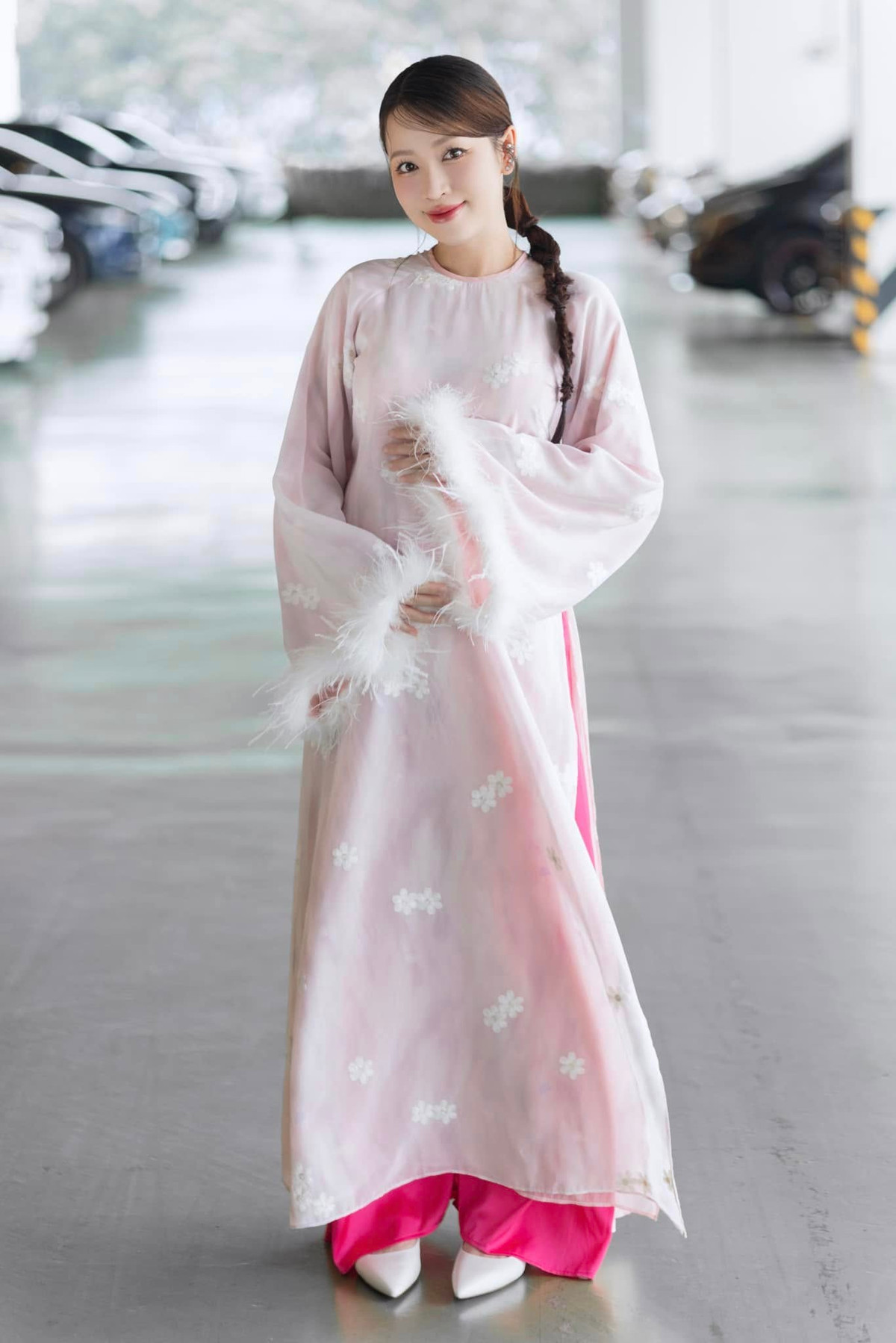 Cô nàng vẫn chăm chỉ xuất hiện ở nhiều sự kiện tuy nhiên tần suất không còn dày đặc như trước.