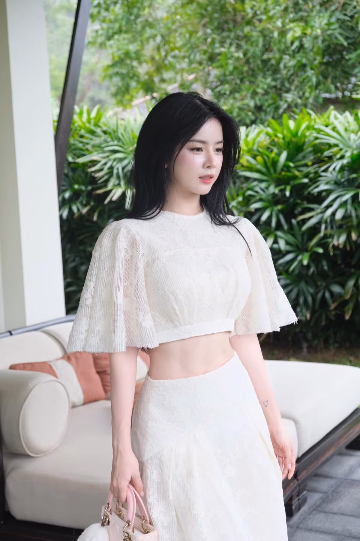 DJ Mie sinh năm 1995, tên thật là Trương Tiểu My. Cô bắt đầu được khán giả chú ý khi tham gia "Rap Việt" năm 2020. Nhan sắc xinh đẹp khiến mỗi lần lia cam đều khiến khán giả phải nhung nhớ.