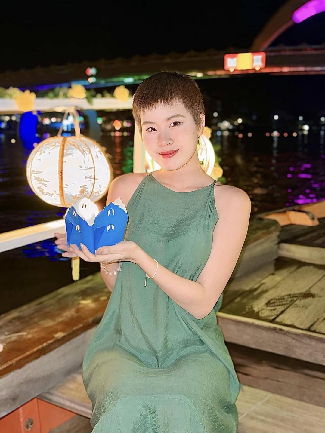 Pháo bắt đầu được biết đến rộng rãi sau khi tham gia King of Rap 2020. Khi đó cô nàng mới 17 tuổi nhưng đã chứng minh năng lực và trở thành Á quân của chương trình.