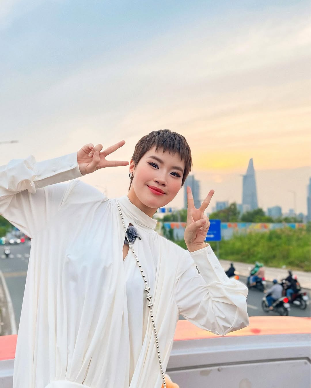 Quyết định cạo trọc đầu trước khi tham gia chương trình Sao nhập ngũ của cô nàng từng khiến nhiều người hâm mộ sửng sốt.