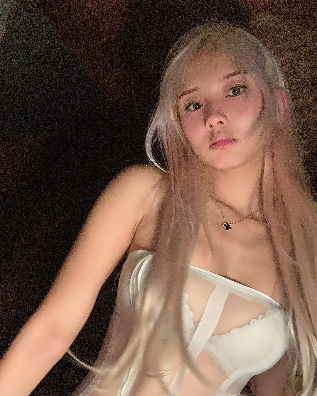 Những tấm hình của cô nàng thu hút hàng chục nghìn yêu thích cùng hàng nghìn bình luận.