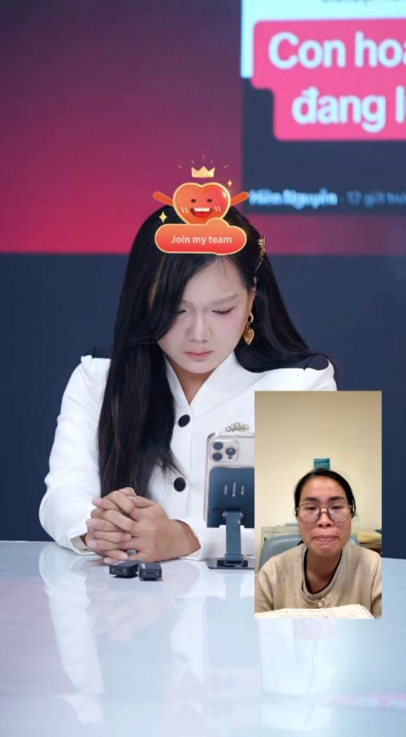 Trước đây, Phạm Thoại từng tiết lộ doanh thu trong một phiên mega livestream có thể lên đến gần 60 tỉ đồng.