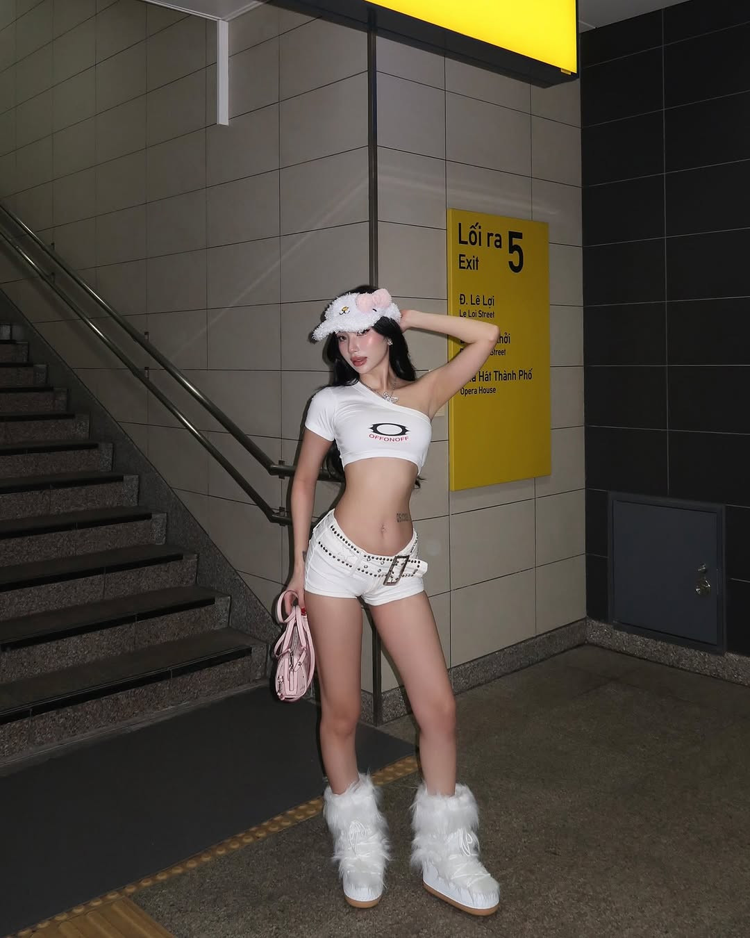 Dù vướng vào nhiều ồn ào đời tư, tuy nhiên không thể phủ nhận được sức hút của cô nàng khi những video được đăng tải của Tiktoker này nhận về hàng trăm nghìn, hàng triệu lượt yêu thích.