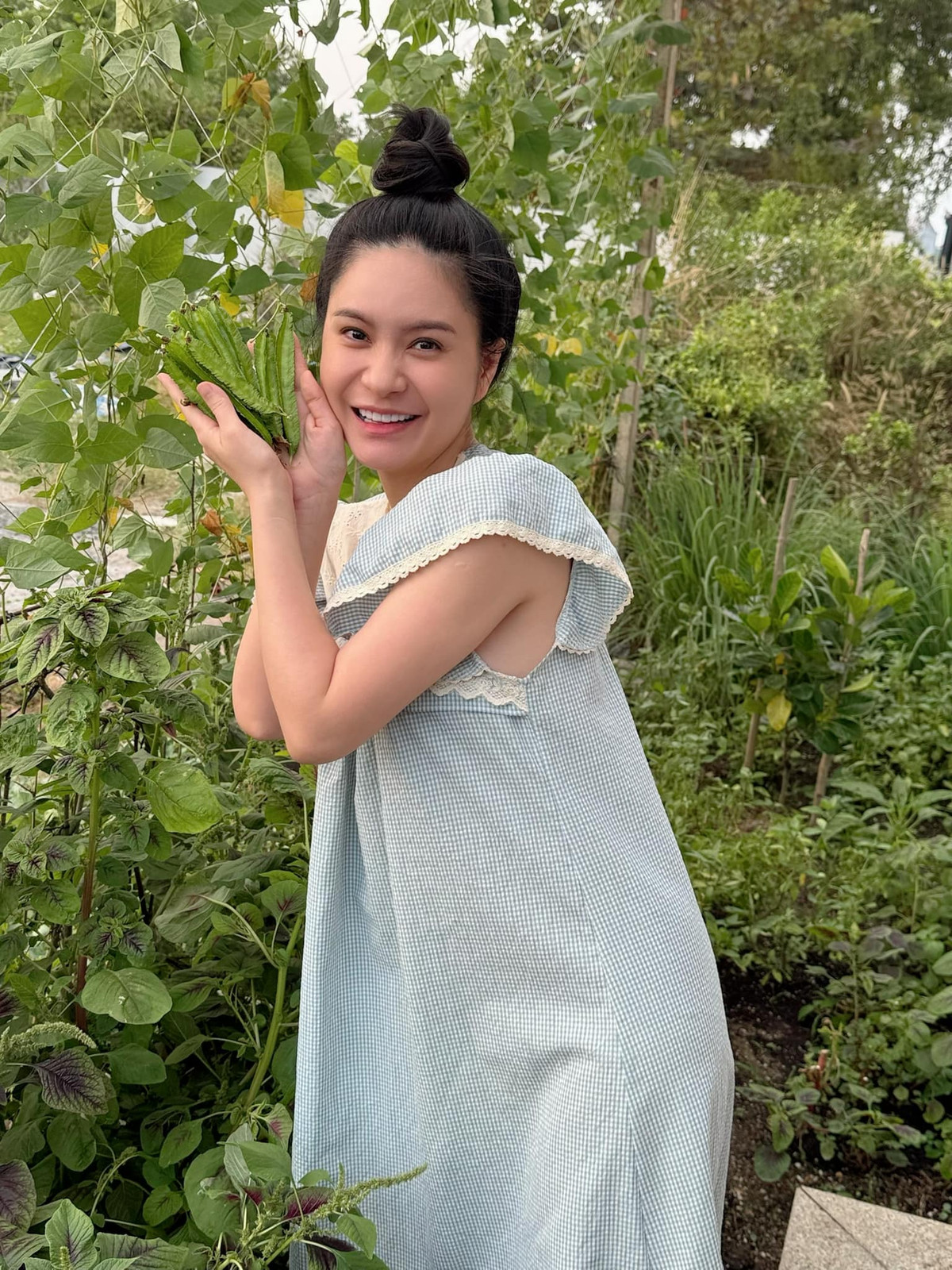 Đoàn Di Băng hiện có cuộc sống viên mãn bên ông xã và ba con gái gồm: Hana 13 tuổi, Yuki 9 tuổi và Bing Bing 5 tuổi.