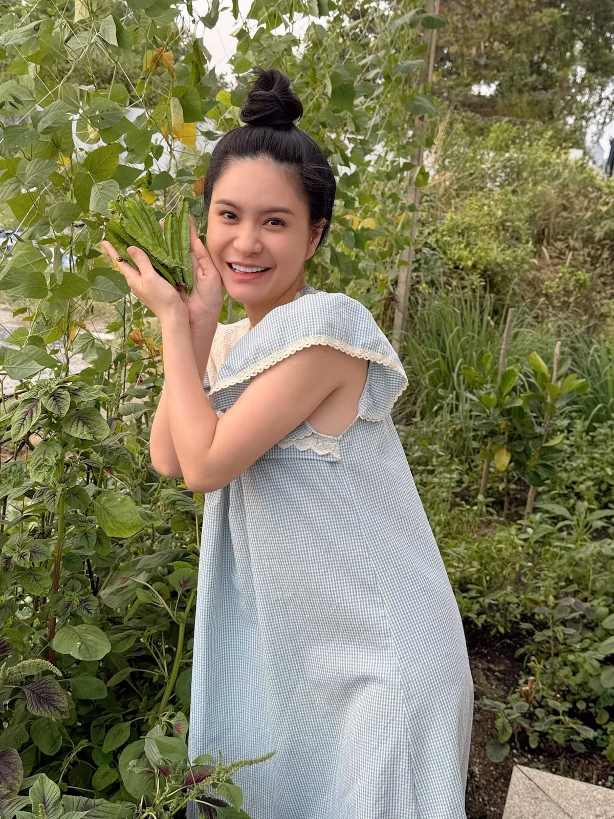 Đoàn Di Băng hiện có cuộc sống viên mãn bên ông xã và ba con gái gồm: Hana 13 tuổi, Yuki 9 tuổi và Bing Bing 5 tuổi.