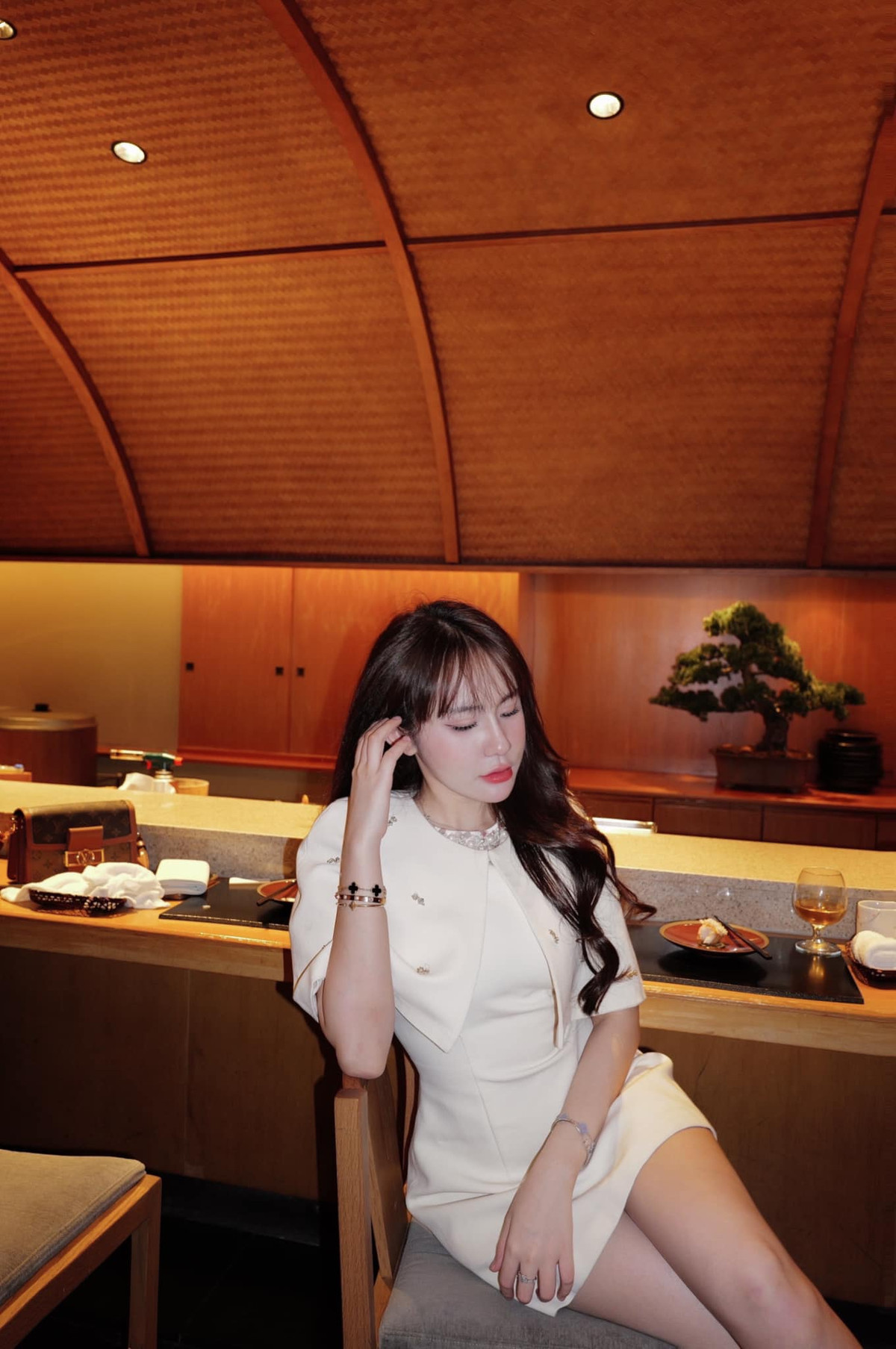 Với những ai yêu thích bida, Lê Tuyết Anh là một trong những tên tuổi nữ cơ thủ nổi bật. Trang cá nhân của cô nàng thu hút hơn 80.000 người theo dõi.