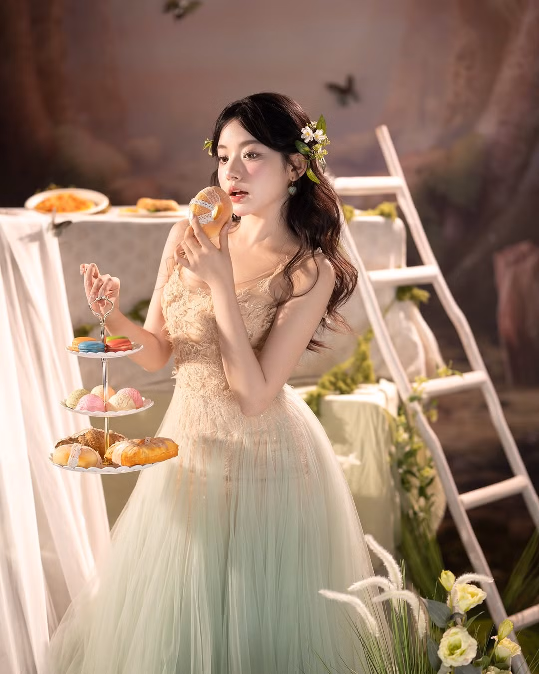 Sở hữu visual nổi bật, dáng người mảnh mai nên ngoài những clip ăn uống hấp dẫn, style đời thường của Quỳnh Trương cũng được nhiều người chú ý.