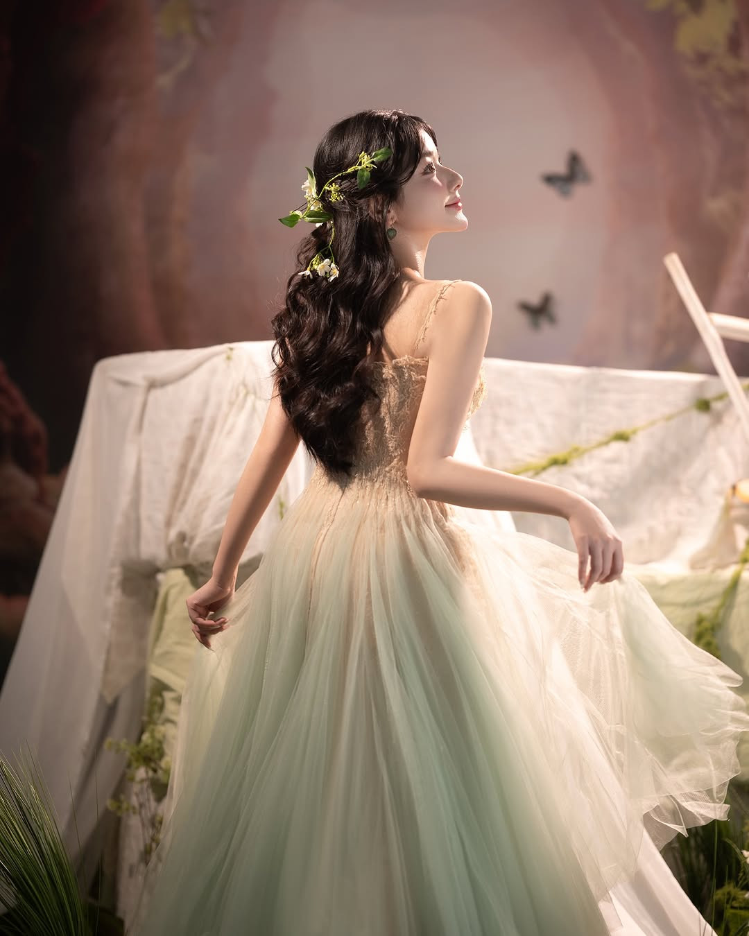 Cô nàng hiện là mẫu ảnh được nhiều shop thời trang "chọn mặt gửi vàng".