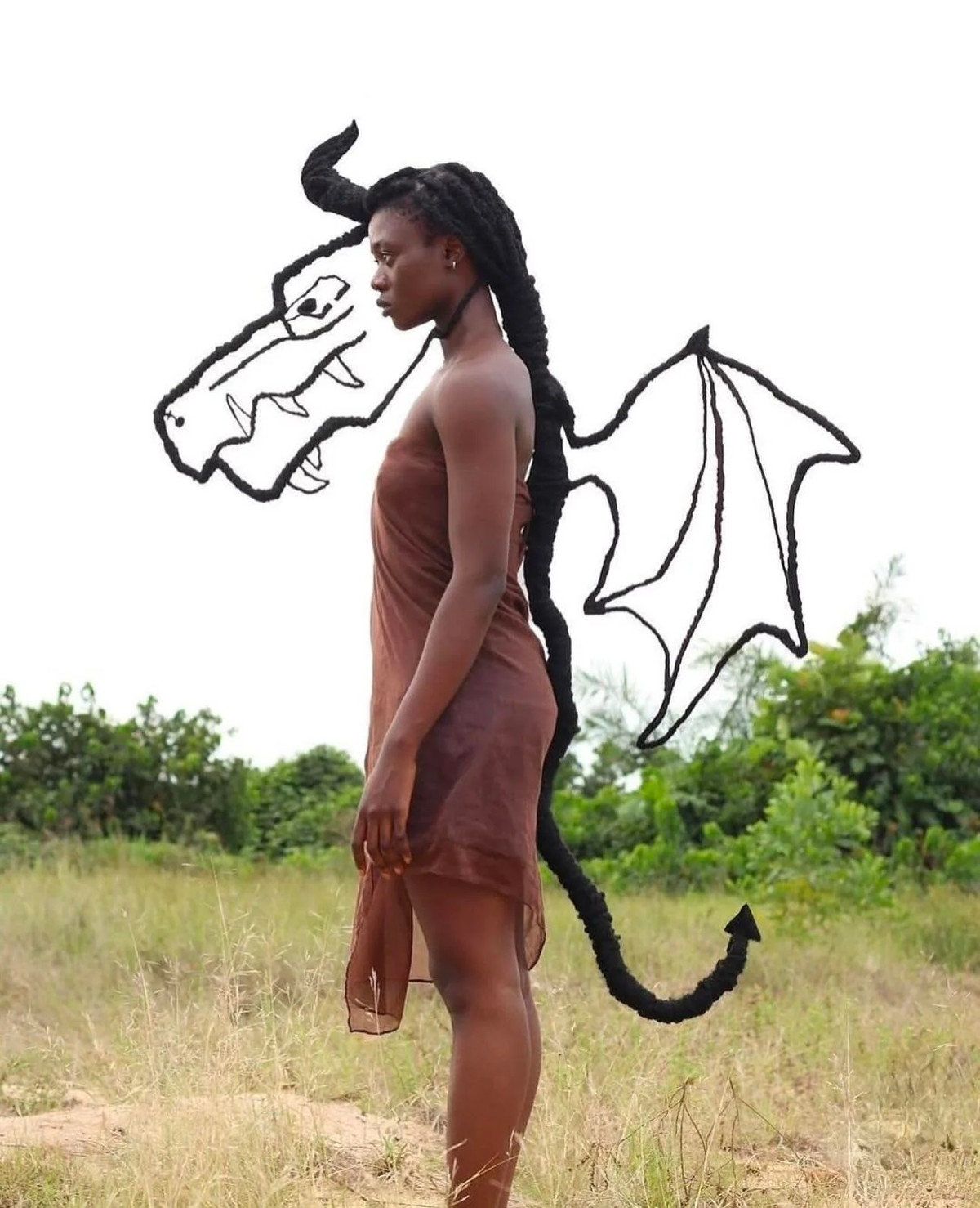 Mỗi tác phẩm tạo hình tóc mất khoảng hai mươi phút đến sáu giờ để tạo ra tùy theo từng mẫu.