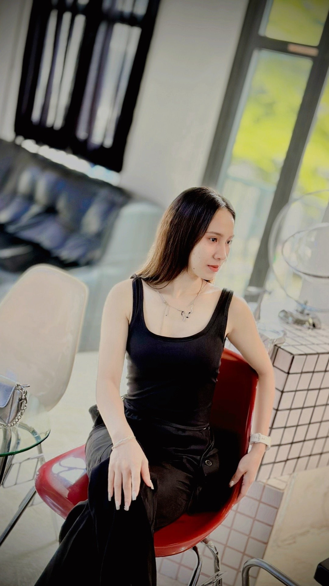 Đây cũng không phải lần đầu tiên cô nàng tham dự giải chạy, trước đó, trên trang cá nhân cô gái này cũng đăng tải hình ảnh tham gia vào các giải chạy khác nhau.