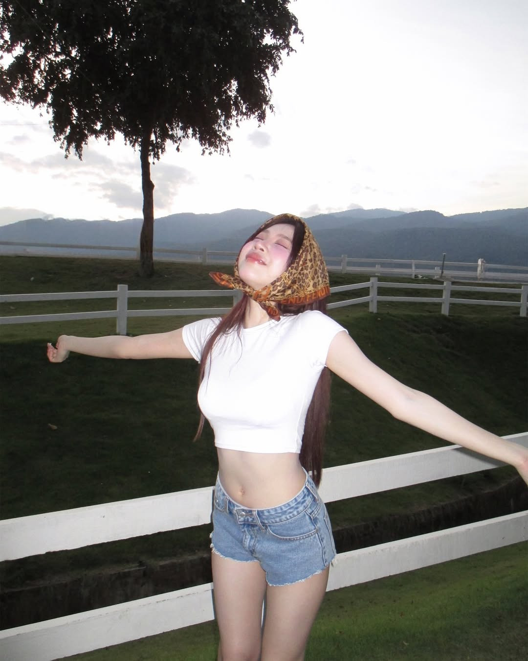 Cô nàng theo đuổi phong cách ngọt ngào, nữ tính.