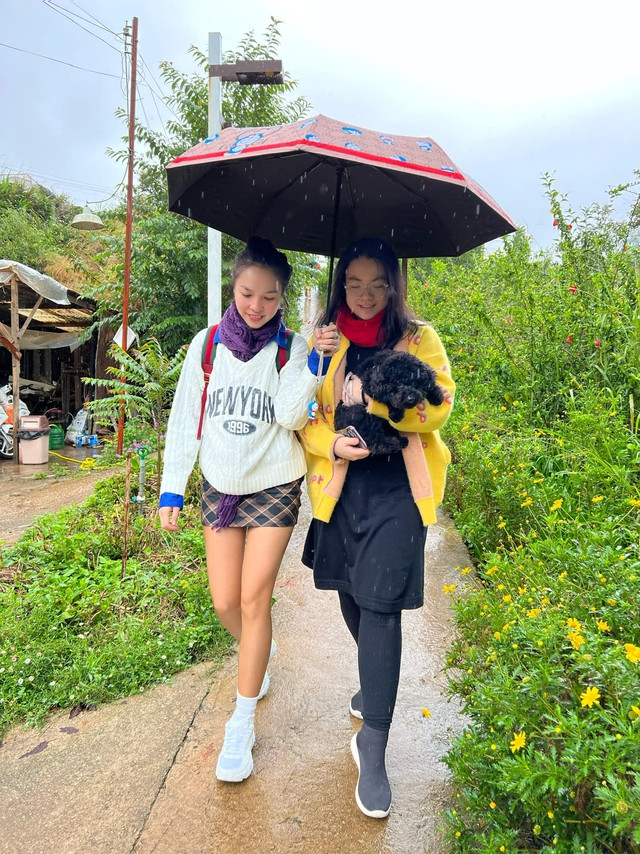 Đến độ tuổi thiếu nữ, con gái của Hiền Thục đã hạ quyết tâm cải thiện vóc dáng bằng cách giảm 25kg trong 8 tháng.