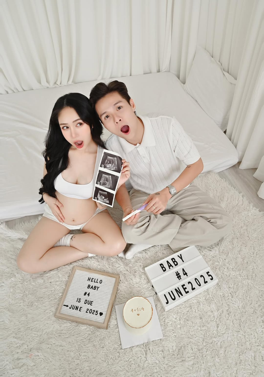 "Không biết phải diễn tả như thế nào về việc Tết này gia đình mình lại có thêm niềm vui nhân đôi đó là chào đón sự xuất hiện của thành viên mới, tới bây giờ mẹ vẫn chưa hết nôn nao việc con đã đến bên mẹ, ba, anh hai Jayden, chị ba Jayla, anh tư Jayson như lúc này... Chào mừng em bé Ất Tỵ của ba mẹ", cô viết trên trang cá nhân có gần 500.000 người theo dõi.