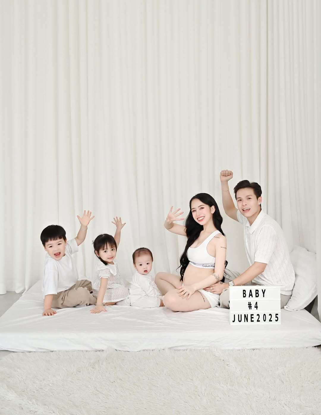 Chỉ trong vòng vài năm ngắn ngủi, Joyce Phạm đã trở thành một bà mẹ trẻ với 3 nhóc tỳ đáng yêu.