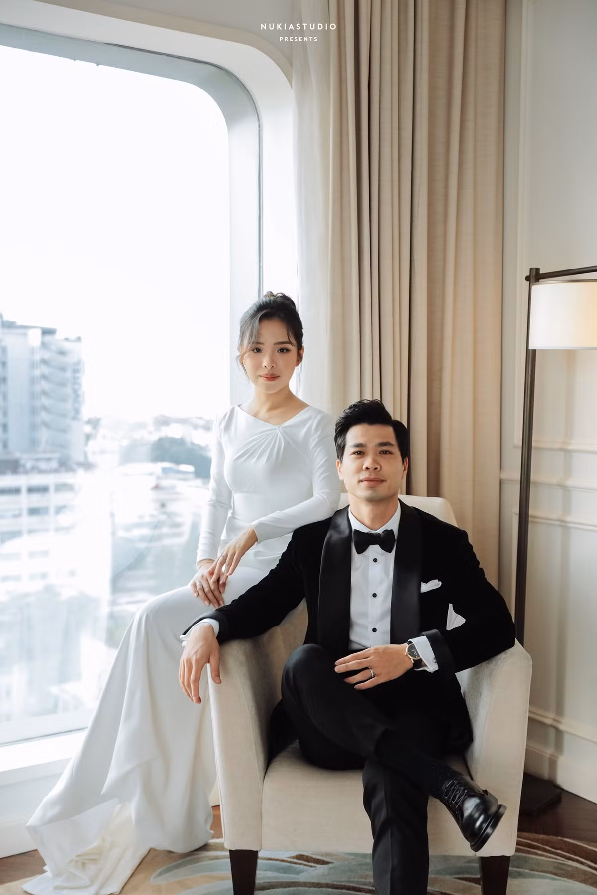 Cả Công Phượng và Viên Minh gần như không thể hiện tình cảm ở chốn đông người. Ngay cả việc tương tác với nhau trên trang cá nhân của cặp đôi này cũng cực kỳ ít ỏi.