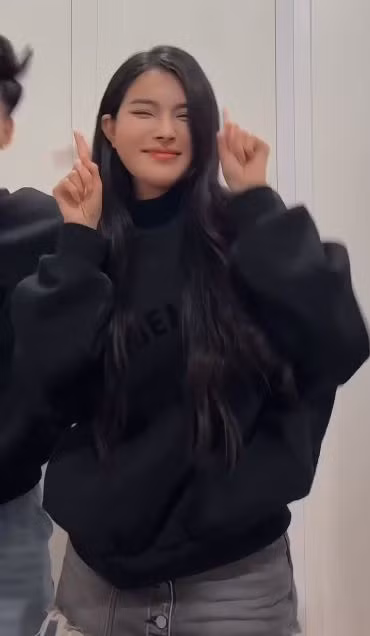 Đoạn video ngắn này khiến fan của cặp đôi vô cùng thích thú.