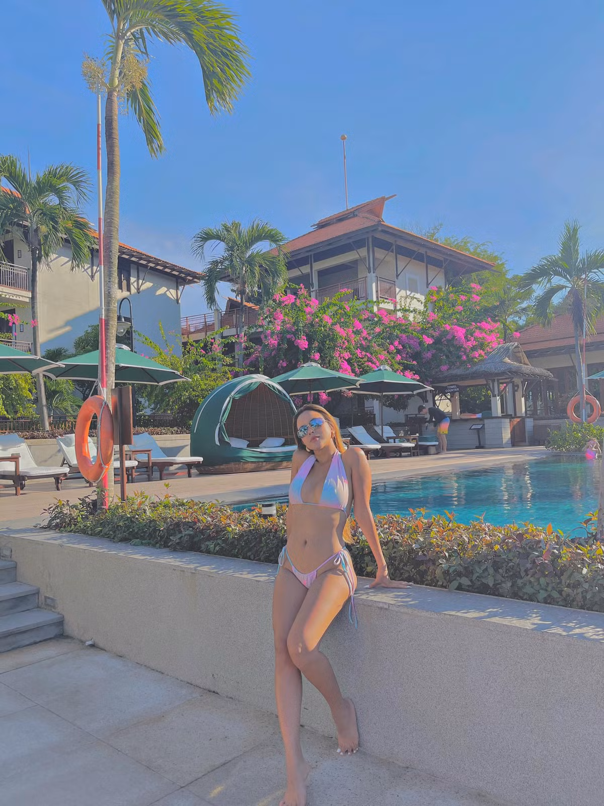 Trước đó cô nàng cũng không ít lần khiến netizen "đứng ngồi không yên" trong những lần diện bikini.