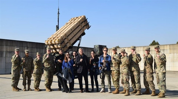 Thông tin về quyết định triển khai được tờ WSJ ngày 19/9 dẫn lời Tướng Kenneth Mackenzie thuộc Bộ Tư lệnh Trung tâm Mỹ (CENTCOM) cho biết, cùng với việc tăng cường thêm tiêm kích tàng hình F-22 đến Trung Đông, Mỹ đã quyết định điều động 3 hệ thống Patriot PAC-3 phiên bản cực mạnh đến Saudi Arabia giúp nước này vá lỗ hổng phòng thủ sau vụ nhà máy dầu bị tấn công hôm 14/9.