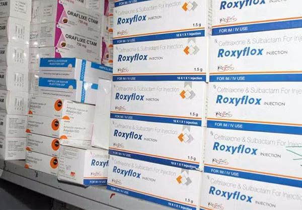 Ngoài ra, lực lượng chính phủ Damascus cũng thu giữ nhiều trang thiết bị y tế có xuất xứ từ Thổ Nhĩ Kỳ mà nhóm phiến quân bỏ lại tại ngôi làng Talaf.