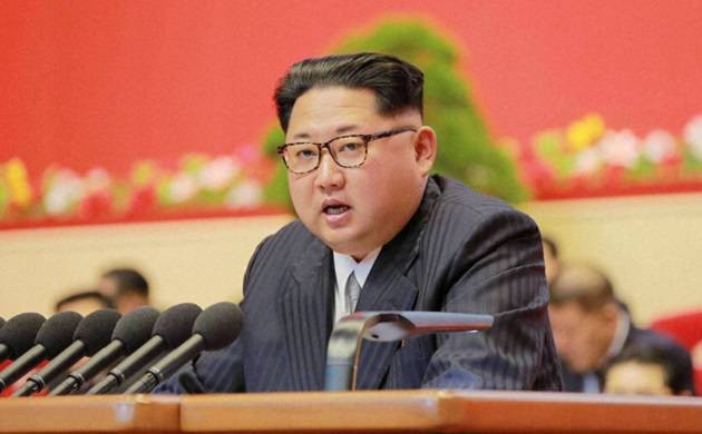 Sau khi kế nhiệm, ông Kim Jong-un đã nhanh chóng thiết lập quyền lực. Các cuộc thử nghiệm tên lửa-hạt nhân của Triều Tiên vẫn liên tục diễn ra dưới thời nhà lãnh đạo Kim Jong-un, bấp chấp những sự chỉ trích và các biện pháp cấm vận từ cộng đồng quốc tế. Ảnh: News Nation.