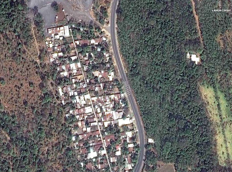 Đây là bức ảnh vệ tinh chụp thị trấn San Miguel Los Lotes trước khi núi lửa Fuego phun trào.