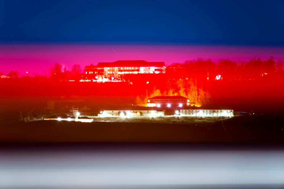 Trung tâm này ở Virginia dành cho các thành viên của Bộ An ninh Nội địa Mỹ trong trường hợp chiến tranh hạt nhân xảy ra.