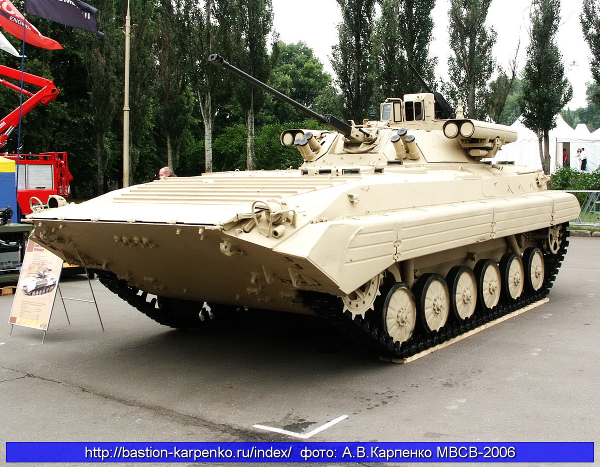 Sb4-2 còn được trang bị hệ thống tên lửa chống tăng dẫn hướng thế hệ thứ hai Konkurs-M. Ảnh: bastion-karpenko.