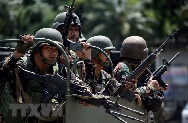 Các binh sĩ Philippines.