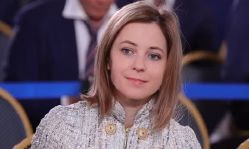 Cựu Công tố Crimea và hiện là nghị sĩ Nga Natalya Poklonskaya mời ông Trump tới thăm Crimea.