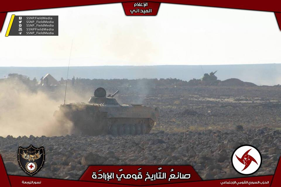 Khi các tuyến phòng thủ của IS bị phá vỡ, Quân đội Syria bắt đầu tiến vào để tái chiếm những khu vực này từ tay IS. Ảnh: AMN.