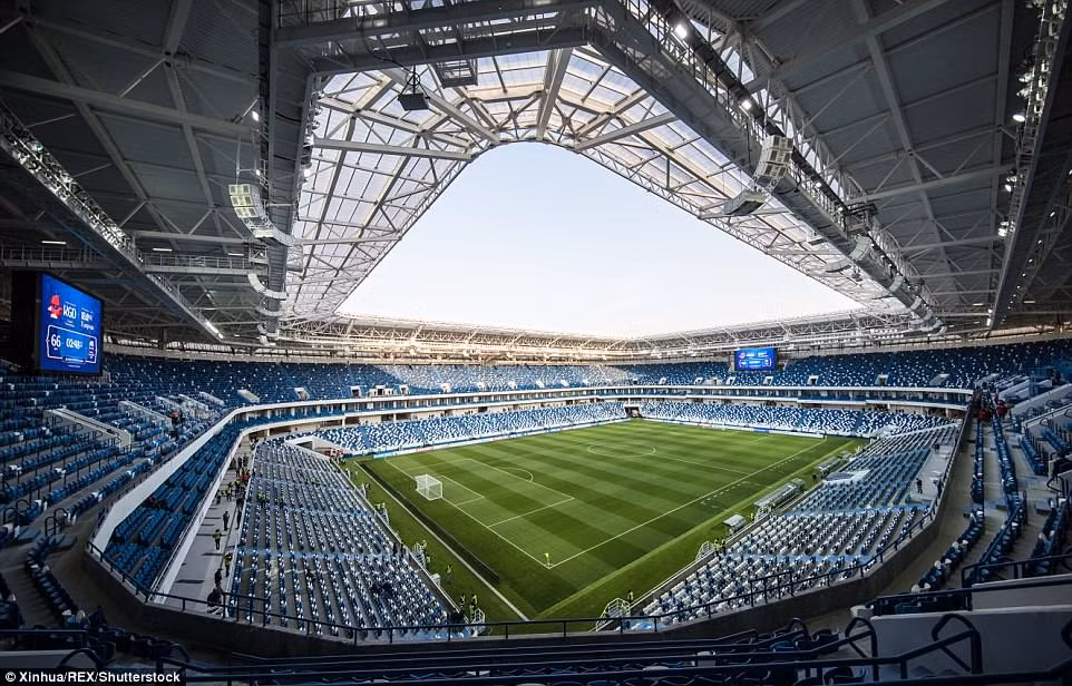 Được biết, sân Kaliningrad sẽ diễn ra 4 trận đấu vòng bảng gồm: Croatia - Nigeria, Serbia - Thụy Sỹ, Tây Ban Nha - Morocco, Anh - Bỉ.