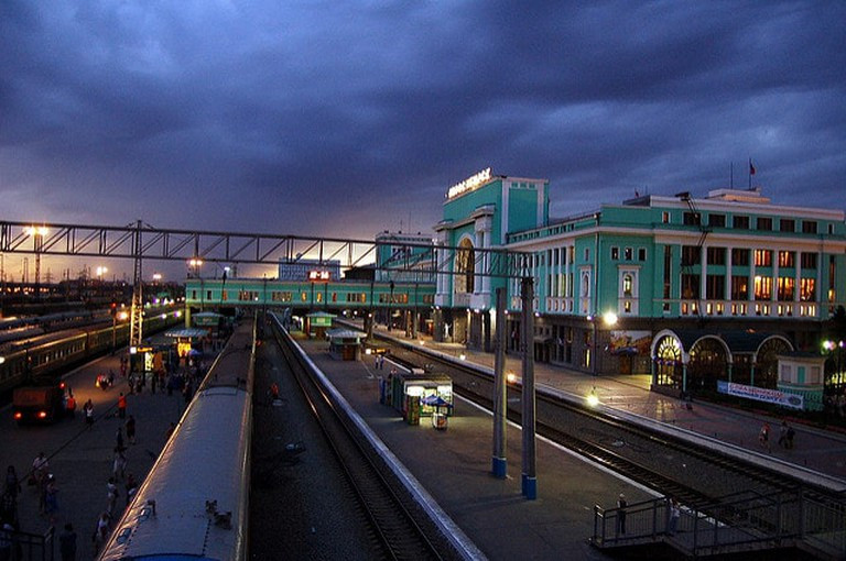 Theo Culture Trip, với chiều dài 9.289 km, đường sắt xuyên Siberia là tuyến đường sắt dài nhất thế giới. Nó đi qua 8 múi giờ khác nhau. Ảnh: Flickr.