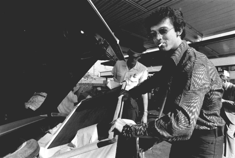 Vào tháng 9/1969, chính quyền Tổng thống Nixon tiến hành “Chiến dịch ngăn chặn” như là một biện pháp chống ma túy dẫn đến việc đóng cửa biên giới Mỹ-Mexico. Tuy nhiên, chiến dịch này đã bị ngừng lại sau 20 ngày.