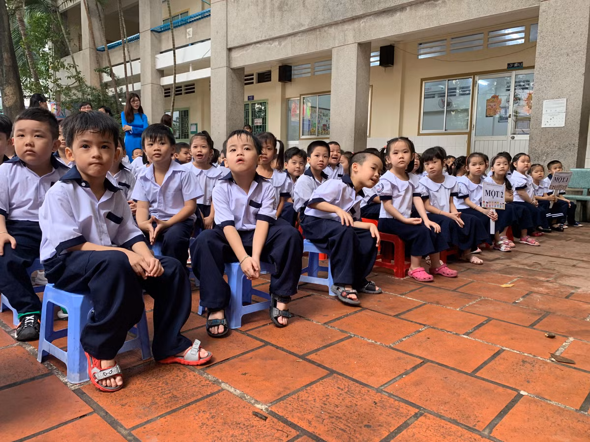 Nét bỡ ngỡ ban đầu dần tan biến...