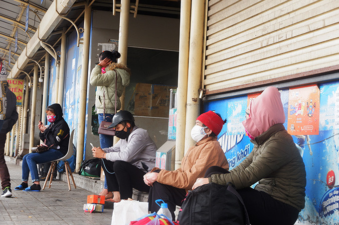 Hành khách lên xe được kê khai y tế, kiểm tra những biểu hiện liên quan đến COVID-19, tối đa hành khách không quá 15 người. Ai có biểu hiện bất thường chúng tôi tuyệt đối không cho lên xe và báo cho lực lượng có thẩm quyền xử lý”.