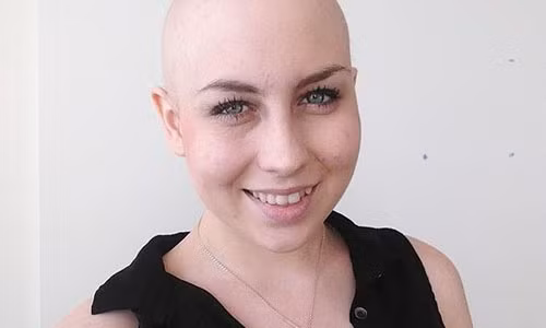 Suyt chet vi ung thu buong trung nhung bi chan doan viem ruot thua