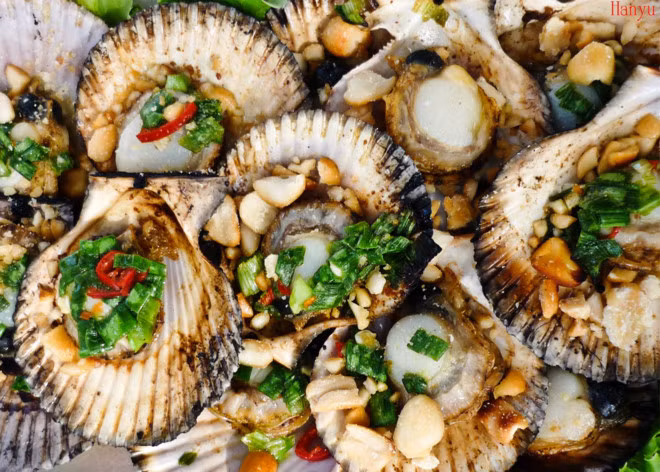 Sò điệp cũng là một loại thức ăn bổ thận mà chúng ta nên biết. Loại hải sản này chứa nhiều axit béo không bão hòa có thể làm giảm nguy cơ bệnh thận. (Nguồn Zing)